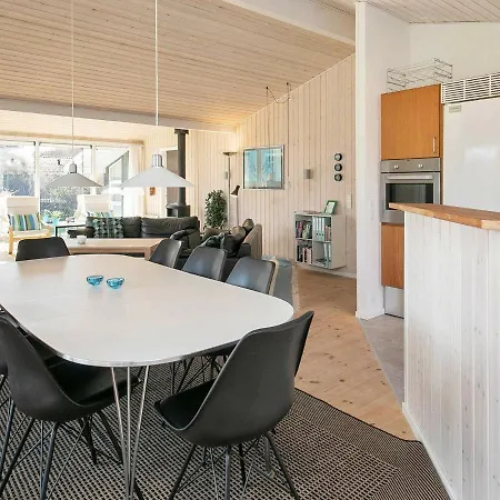 Holiday V Ferienhaus
